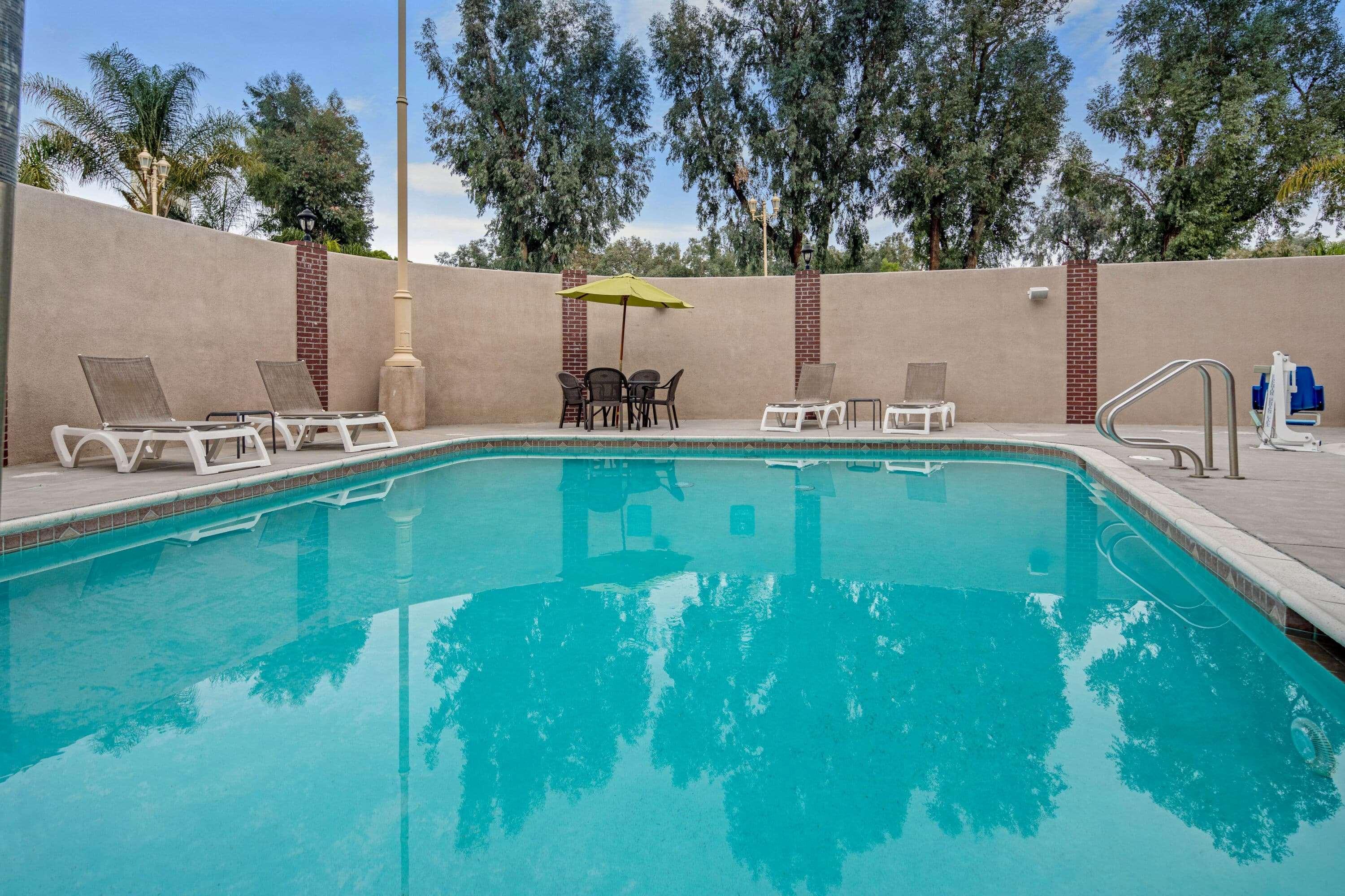 La Quinta By Wyndham Temecula Hotel Exterior foto